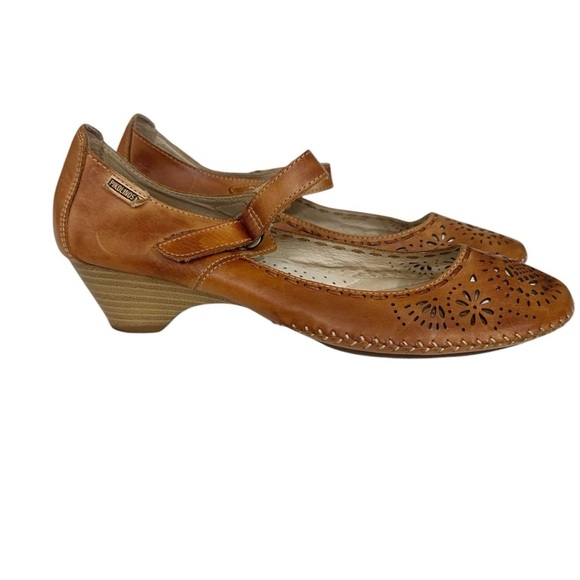 Pikolinos Brown Leather Perforated Kitten Hill Sandals - Picture 1 of 12